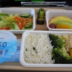 サイパン デルタ航空の機内食 ベジタリアン(特別食）をオーダー